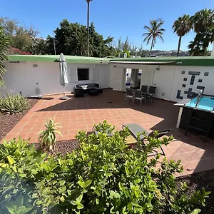  Holiday home Fantastica Vivienda En Playa De Con Piscina Spain